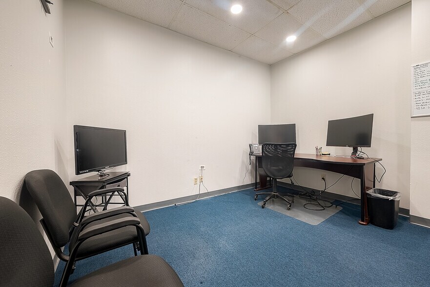 More Photos Of 208-214 E X St, Deer Park Medical For Lease