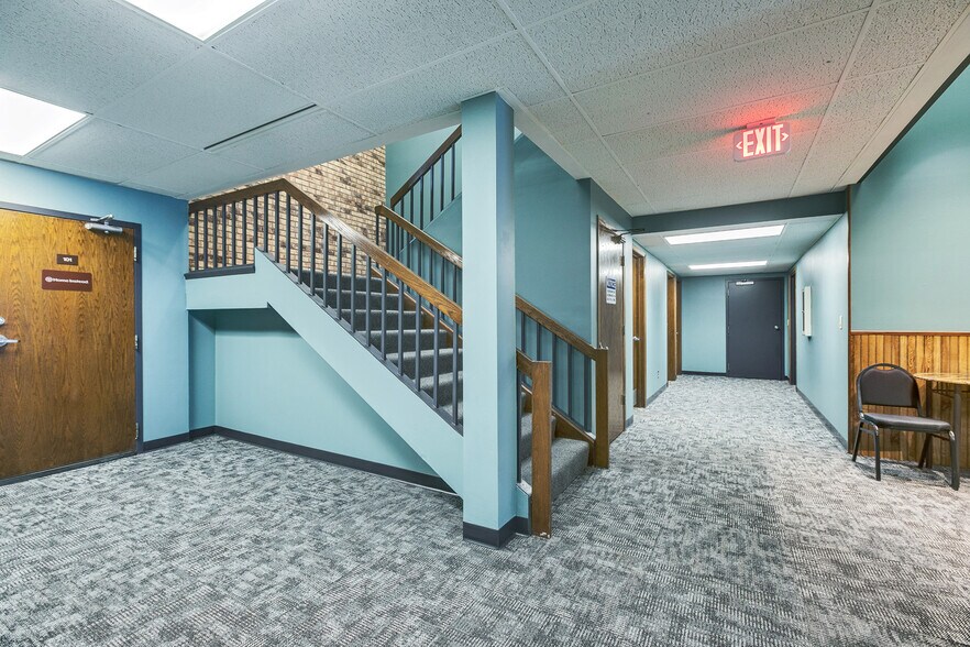 More Photos Of 2480 White Bear Ave N, Maplewood Medical For Sale