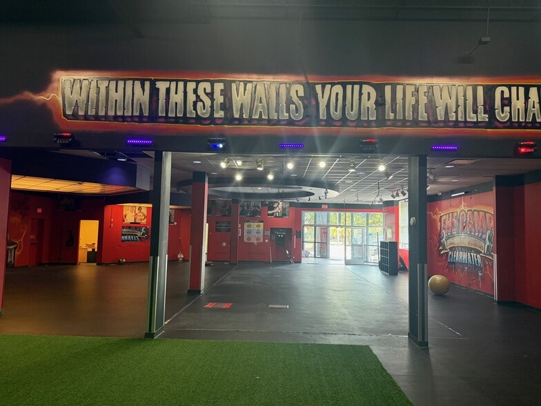 More Photos Of 23250 US Highway 19 N, Clearwater Freestanding For Lease