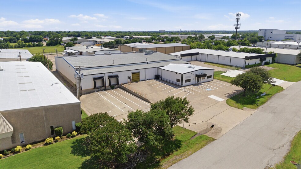 More Photos Of 1120 Commercial Blvd N, Arlington Warehouse For Lease