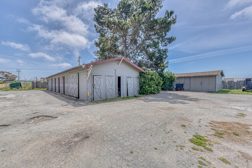 More Photos Of 1200 W Market Cir, Salinas Apartments For Sale