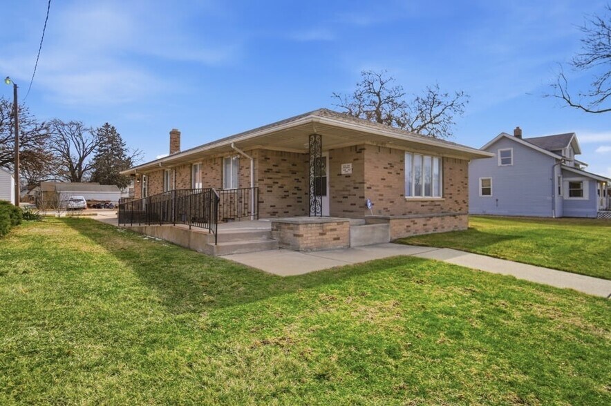 Primary Photo Of 617 Miami St, Toledo Office Residential For Sale
