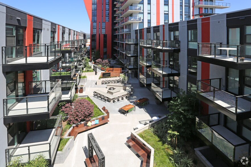 More Photos Of 1501 Island Ave, San Diego Apartments For Lease