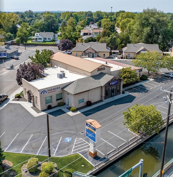 More Photos Of 98-100 McClure Ave, Nampa Office For Lease