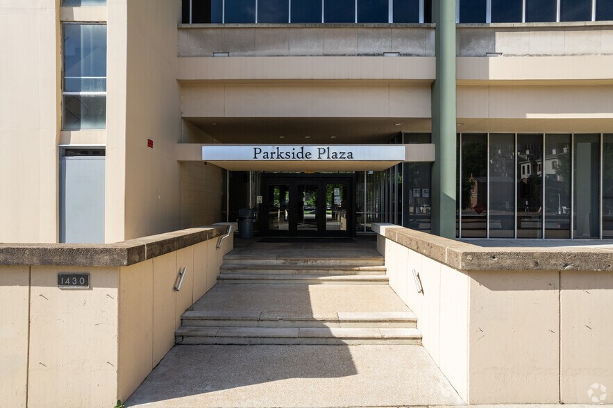 More Photos Of 1430 Olive St, Saint Louis Office For Lease