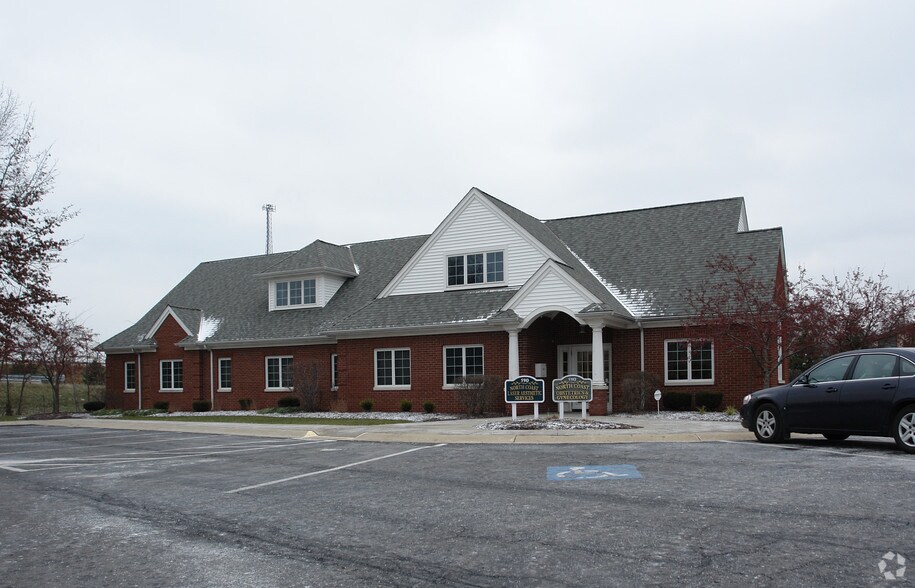 More Photos Of 590 N Leavitt Rd, Amherst Medical For Sale