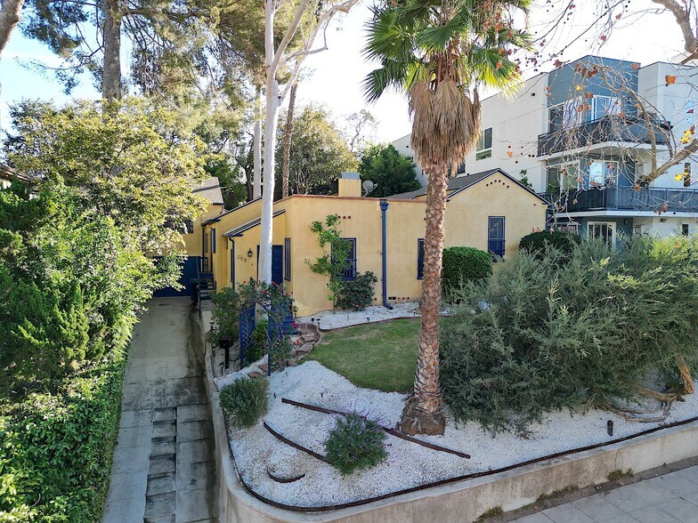 More Photos Of 200-208 S Westmoreland Ave, Los Angeles Multifamily For Sale
