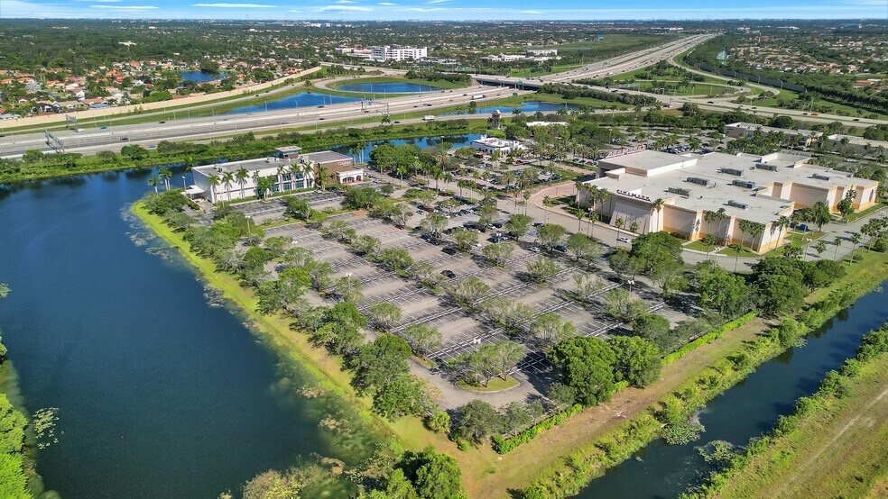 More Photos Of 15601 Sheridan St, Davie Unknown For Lease