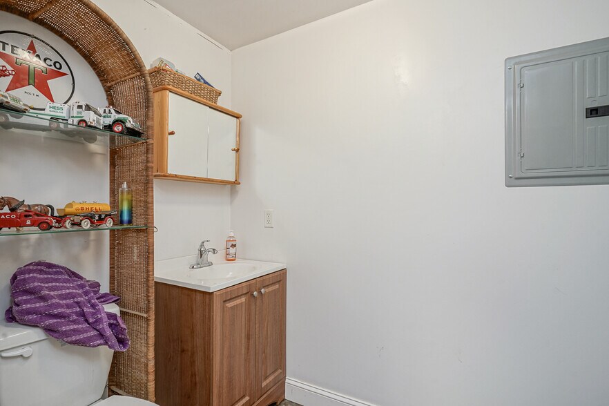 More Photos Of 3459 Norwood Ave, Pennsauken Service For Sale