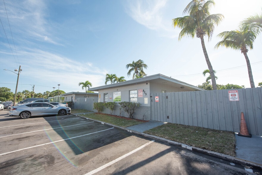 Primary Photo Of 821-825 NW 10th Ter, Fort Lauderdale Apartments For Sale