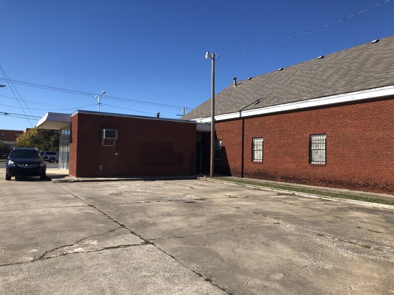 More Photos Of 5900 S Pennsylvania Ave, Oklahoma City Freestanding For Lease