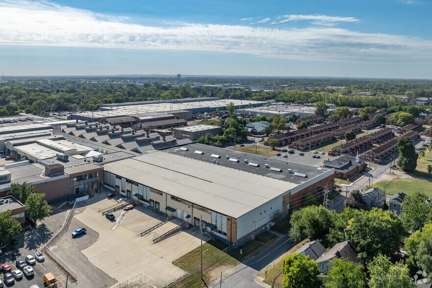 More Photos Of 711 Southwood Ave, Columbus Warehouse For Lease