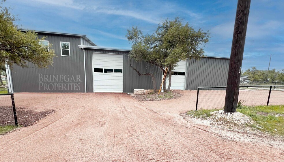 More Photos Of 133 Glosson Ranch Rd, Dripping Springs Warehouse For Sale