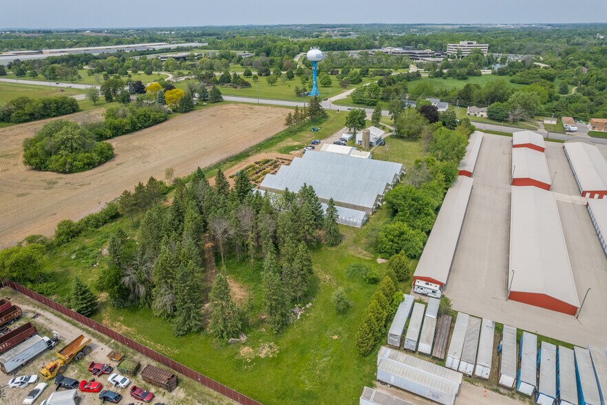 More Photos Of 2015 County Road II, Neenah Garden Center For Sale