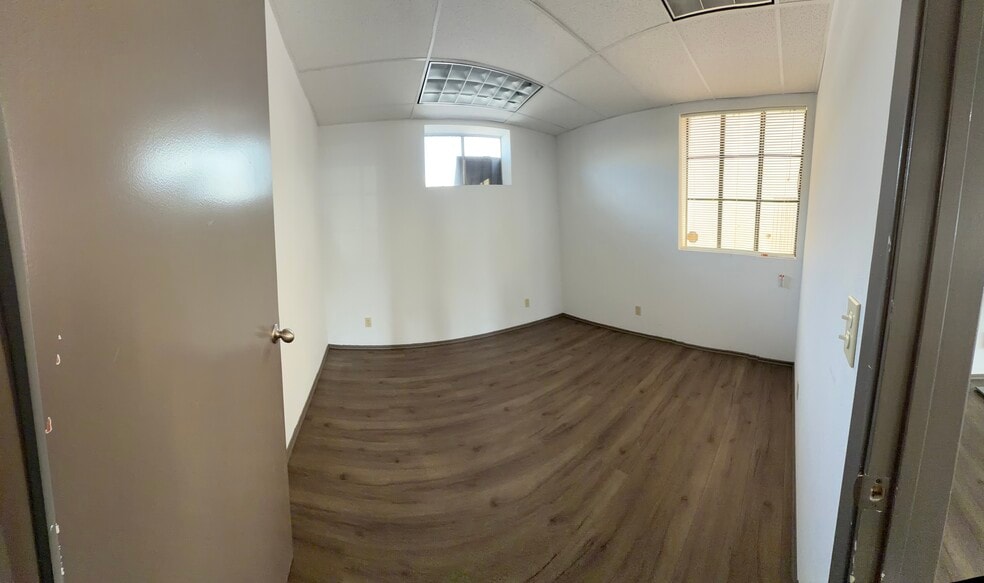 More Photos Of 1841 Flower St, Glendale Warehouse For Lease
