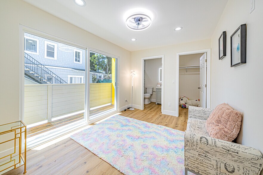 More Photos Of 5633 La Mirada Ave, Los Angeles Apartments For Sale