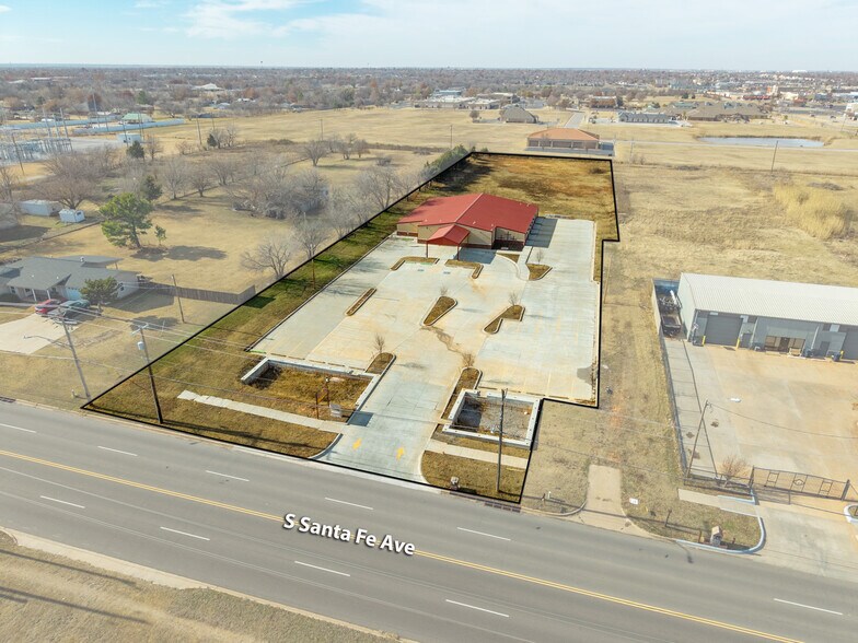 More Photos Of 8017 S Santa Fe Ave, Oklahoma City Religious Facility For Sale