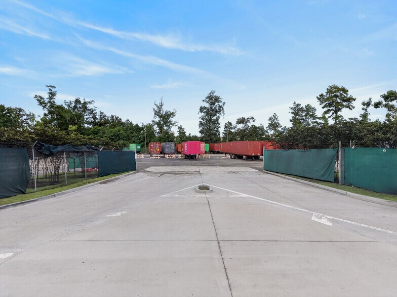 More Photos Of 220 Dean Forest Rd, Garden City Land For Sale