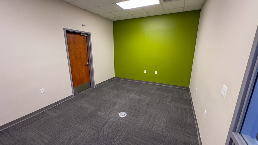 More Photos Of 465 Industrial Ave, Santa Teresa Manufacturing For Sale