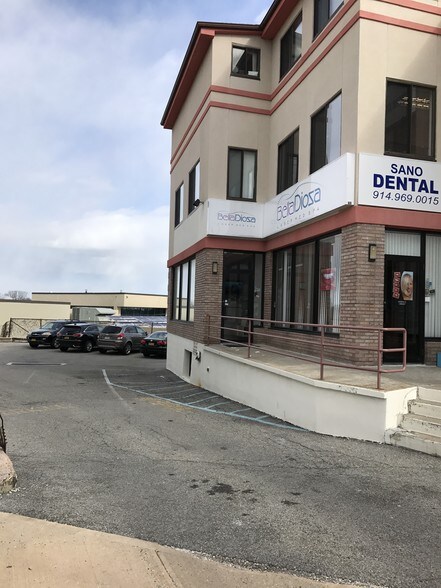 More Photos Of 909 Midland Ave, Yonkers Medical For Lease