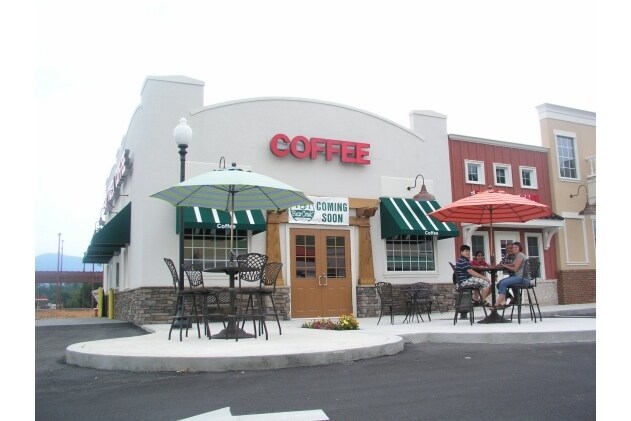 More Photos Of 1422 Green Rd, Chatsworth General Retail For Lease