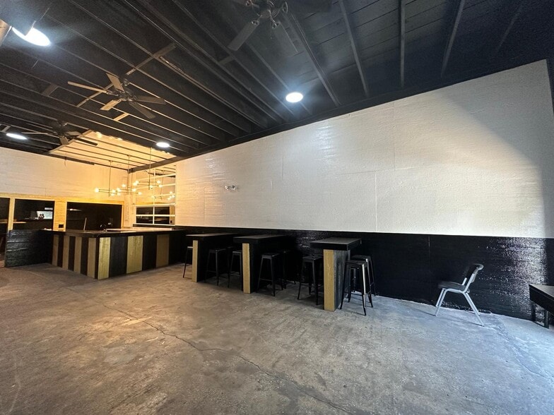 More Photos Of 6401 E 12th St, Kansas City Restaurant For Sale