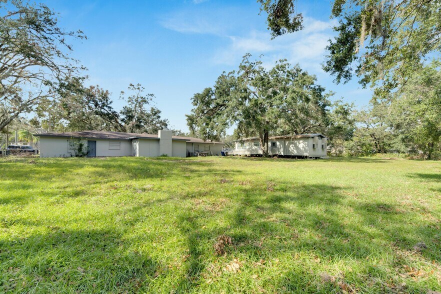 More Photos Of 3001 S Kings Ave, Brandon Religious Facility For Sale