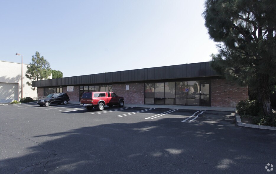 More Photos Of , Costa Mesa General Retail For Sale