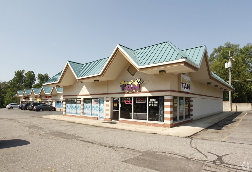 More Photos Of 16701-16729 Middlebelt Rd, Livonia Unknown For Lease
