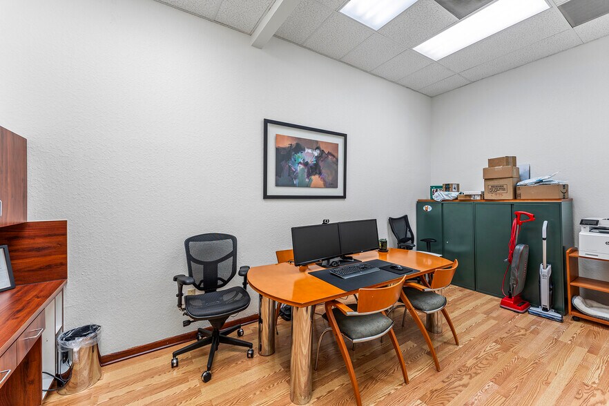 More Photos Of 15165 NW 77th Ave, Miami Lakes Medical For Lease