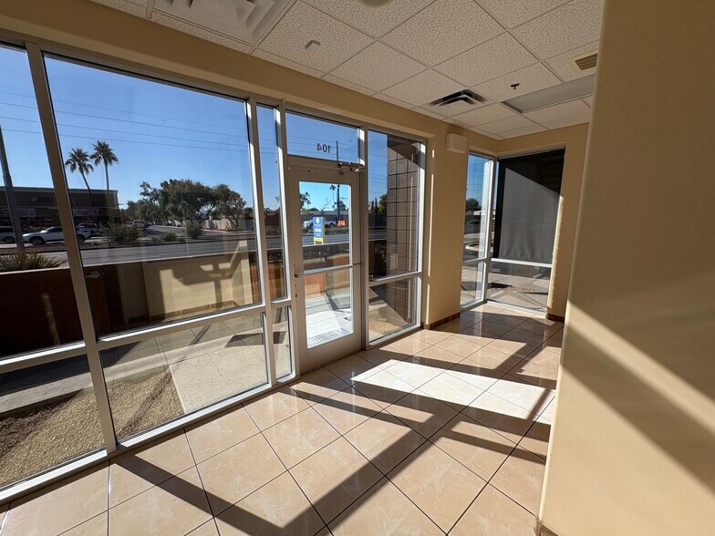More Photos Of 4550 E Bell Rd, Phoenix Medical For Lease