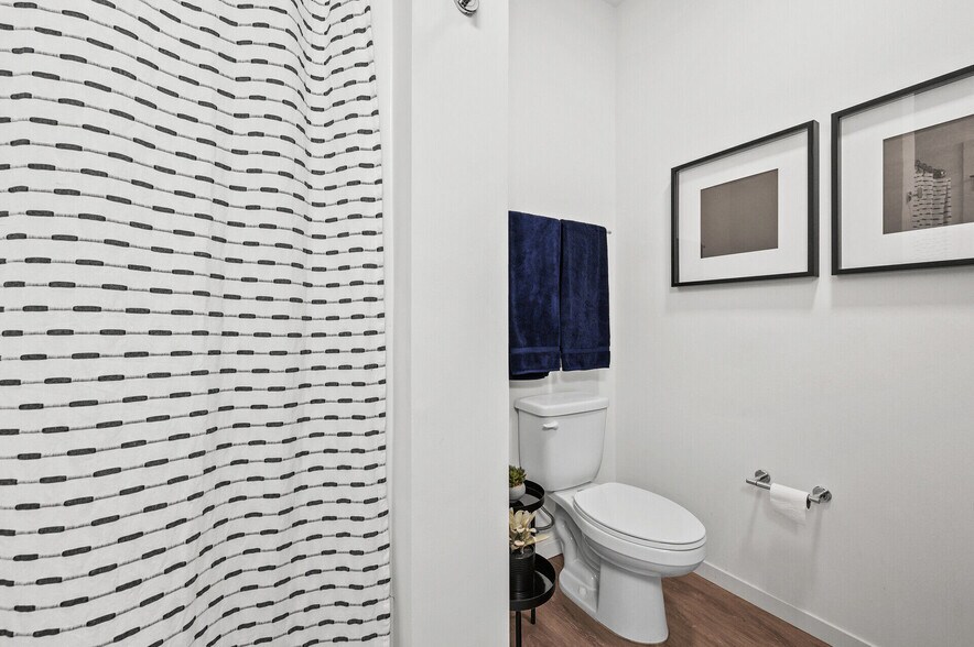 More Photos Of 2640 Nicollet Ave, Minneapolis Apartments For Sale