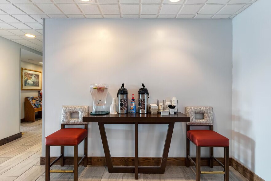 More Photos Of 1201 Avenue H, Carter Lake Hospitality For Sale