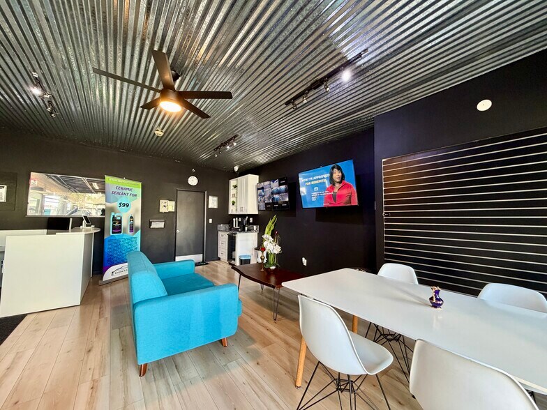 More Photos Of 1200 E Colorado Blvd, Pasadena Auto Repair For Lease