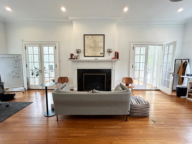 More Photos Of 821 Wake Forest Rd, Raleigh Office Residential For Sale