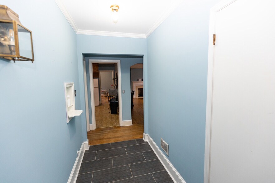 More Photos Of 330 S Culver St, Lawrenceville Loft Creative Space For Sale