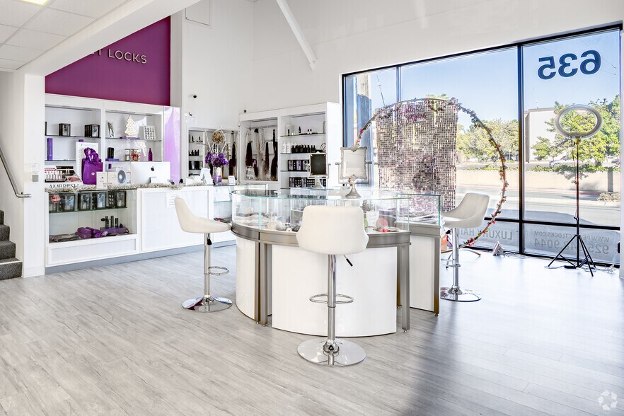 More Photos Of 635 Ygnacio Valley Rd, Walnut Creek Freestanding For Sale