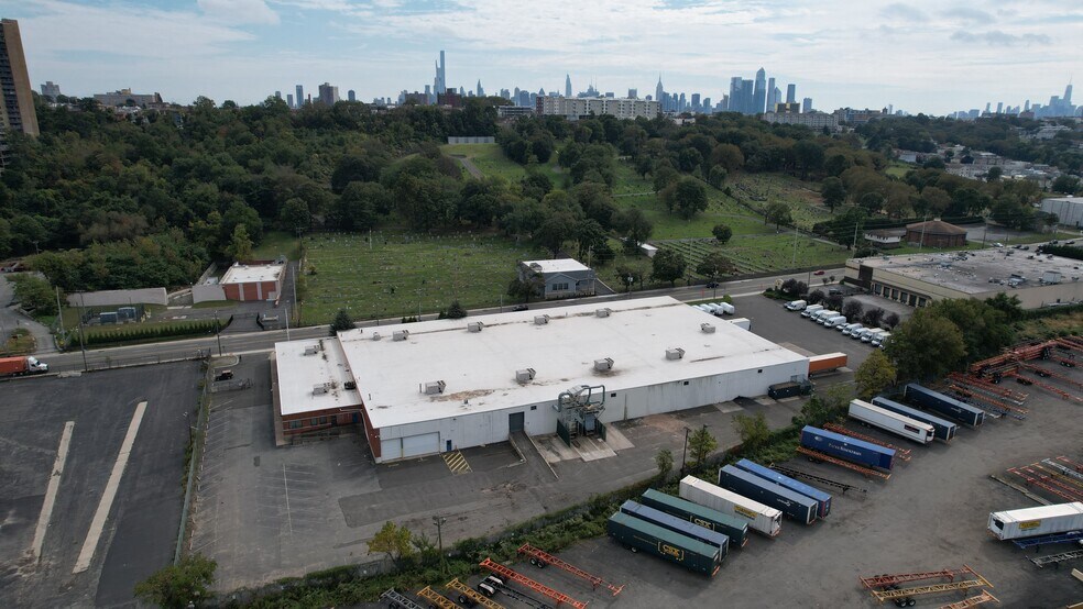 More Photos Of 5901 Tonnelle Ave, North Bergen Warehouse For Lease