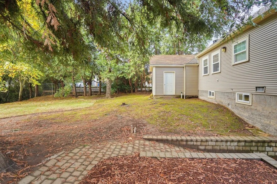 More Photos Of 1230 Fairview Ave SE, Salem Office For Sale