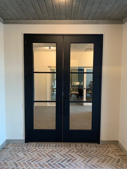 More Photos Of 14340 Memorial Dr, Houston Office For Lease