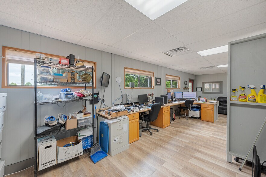 More Photos Of 5290 W State Highway 31, Corsicana Office Residential For Lease