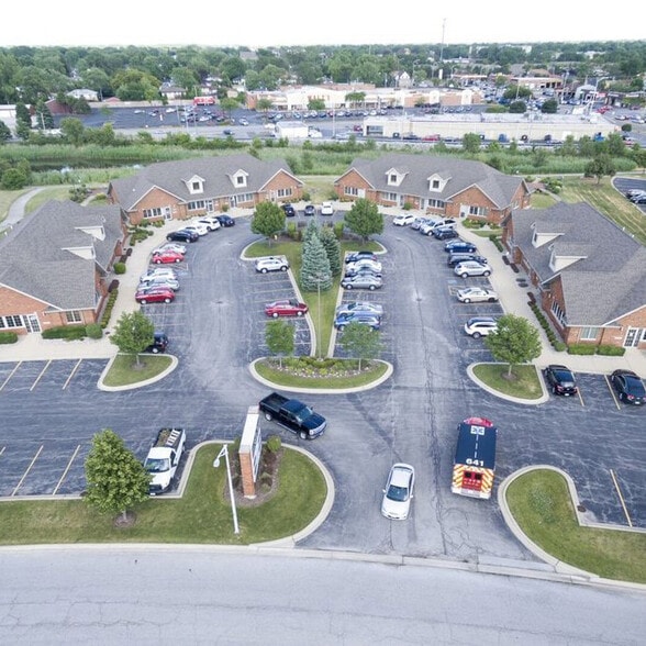 More Photos Of 16111-16117 LaSalle St, South Holland Unknown For Lease