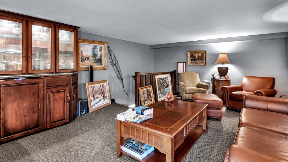 More Photos Of 484 Pelissier St, Windsor Office For Sale