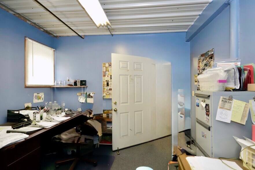More Photos Of 51 Chancery St, New Bedford Warehouse For Sale