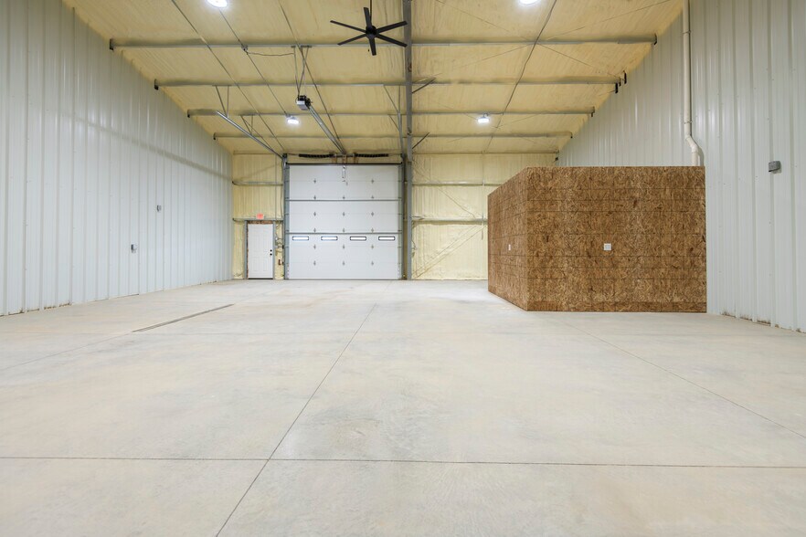 More Photos Of 2721 Wylie Dr, East Helena Flex For Sale