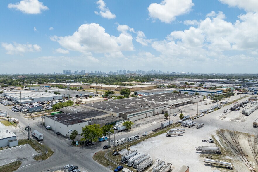 More Photos Of 6695-6699 NW 36th Ave, Miami Light Distribution For Lease