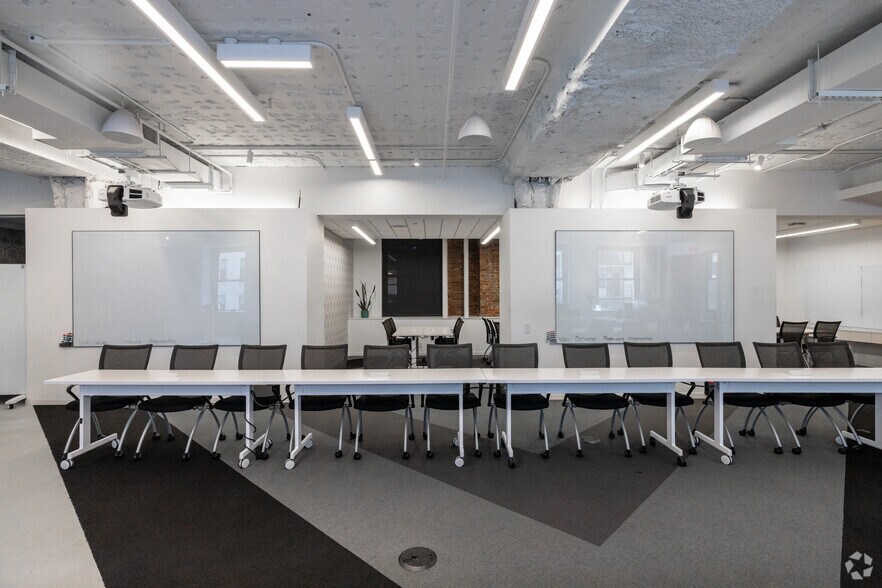 More Photos Of 101 Greenwich St, New York Office For Lease
