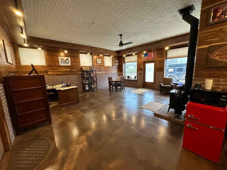 More Photos Of 62 Hamline Ave S, Saint Paul Freestanding For Lease