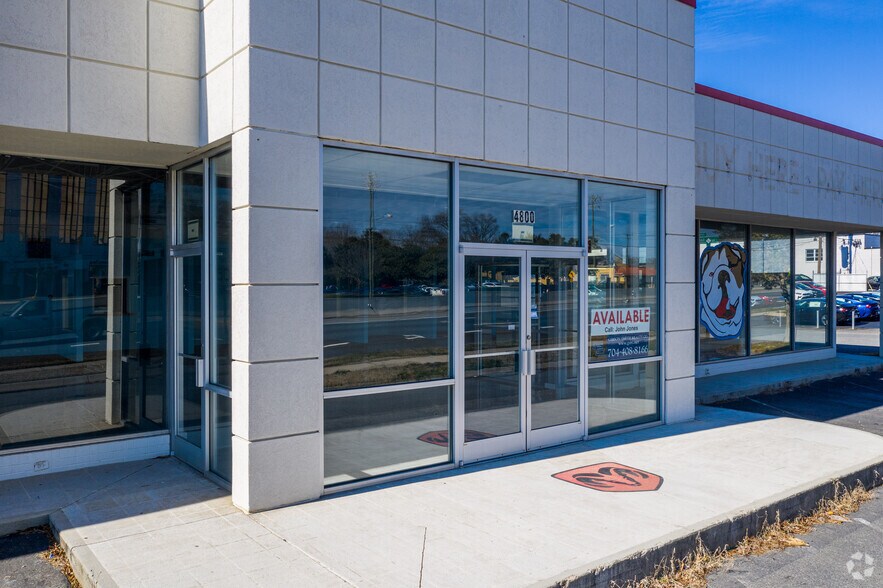 More Photos Of 4800 E Independence Blvd, Charlotte Auto Dealership For Lease