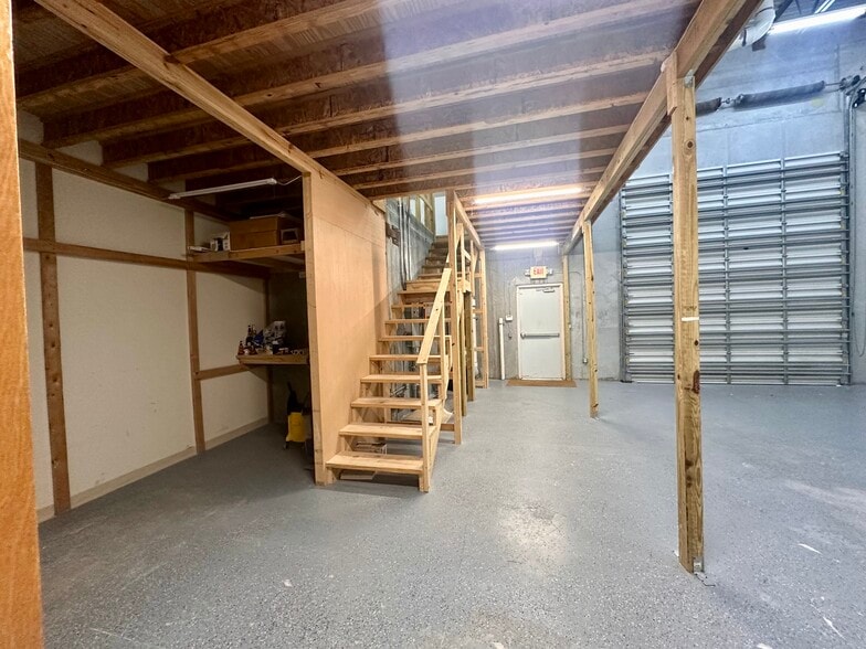 More Photos Of 3764-3790 SW 30th Ave, Fort Lauderdale Warehouse For Sale